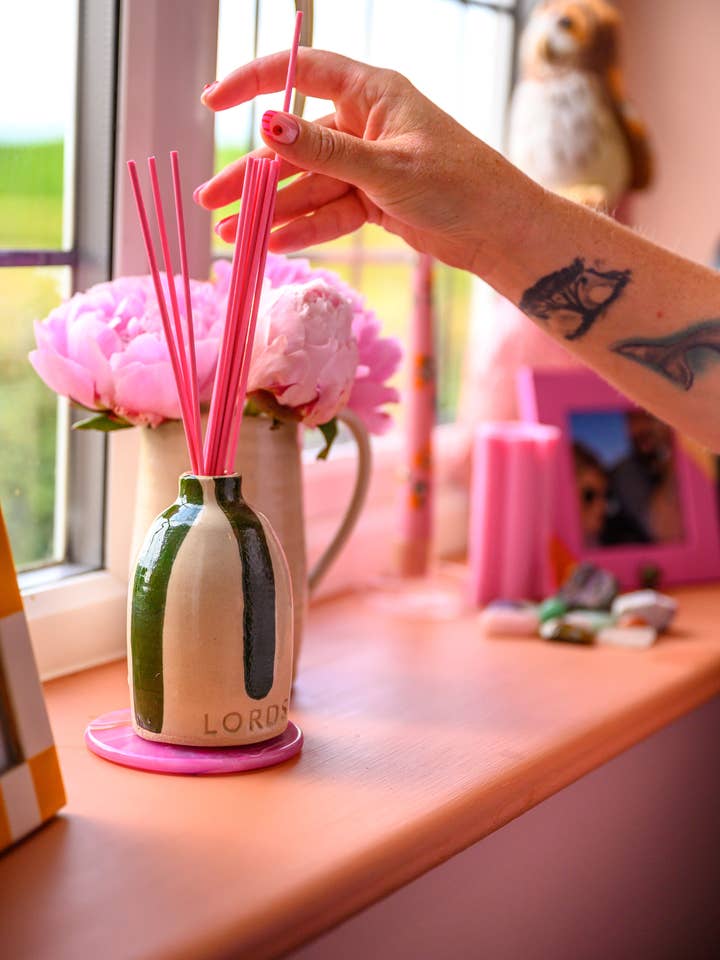 Ceramic Reed Diffuser Set| Long Lasting Reed Diffuser for wholesale by LORDS Fragrance House