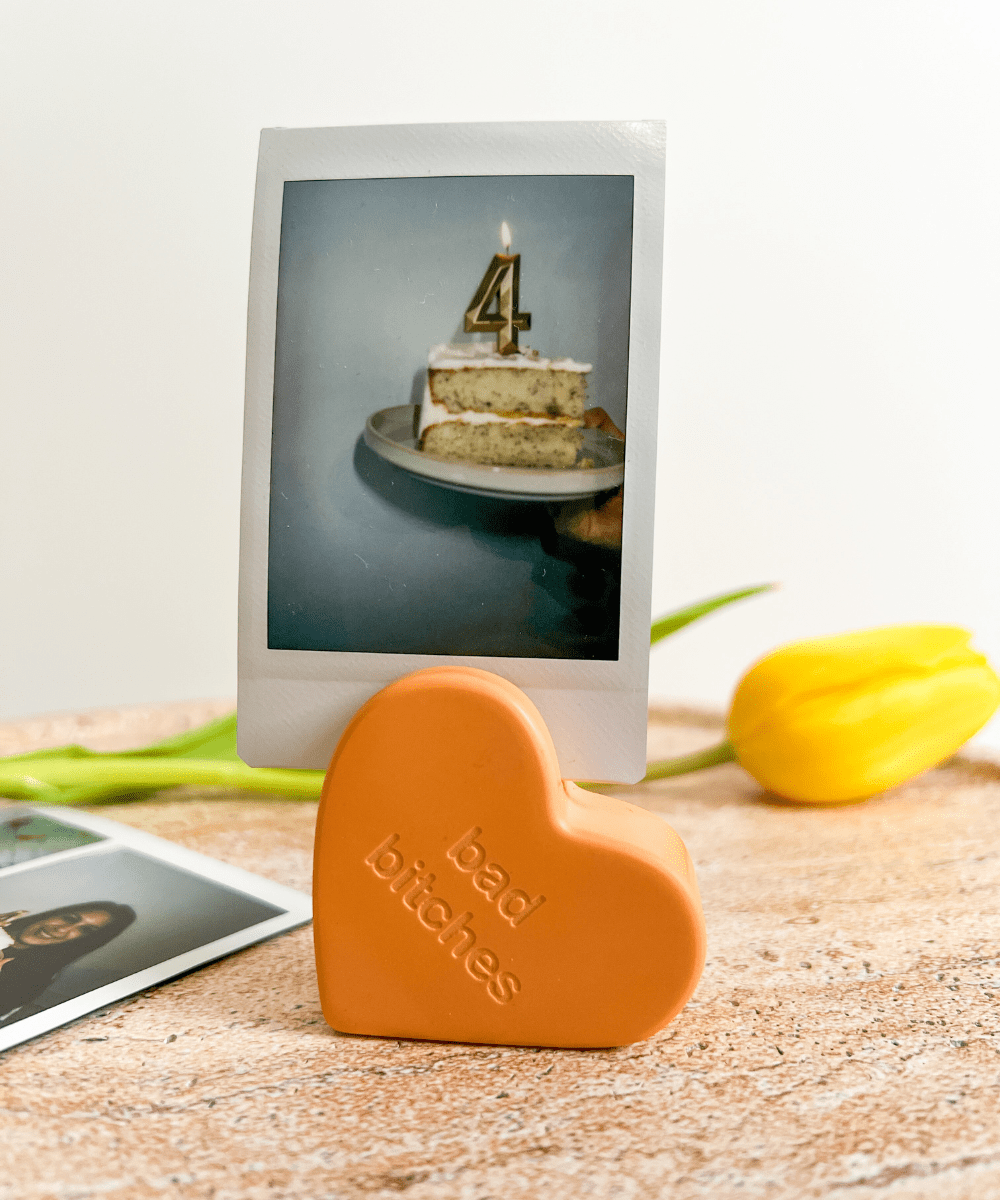 Razzo Studio - Wholesale Picture Frame - Personalized Heart Photo Holder12