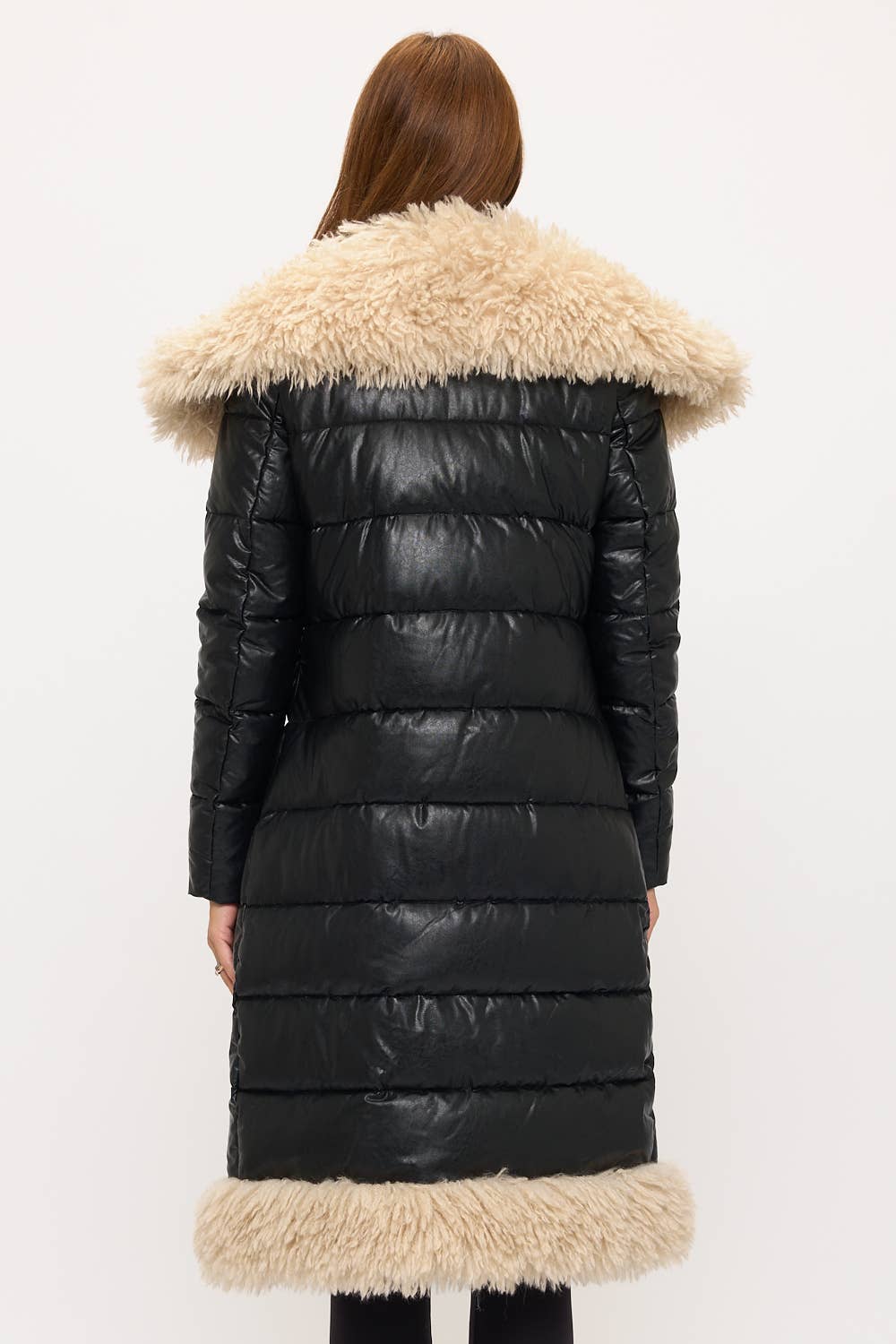 Coalition Apparel Inc - Wholesale Pufferjack - Dames - CLALP0060: Siberische Keizerin Maxi Puffer Jas3