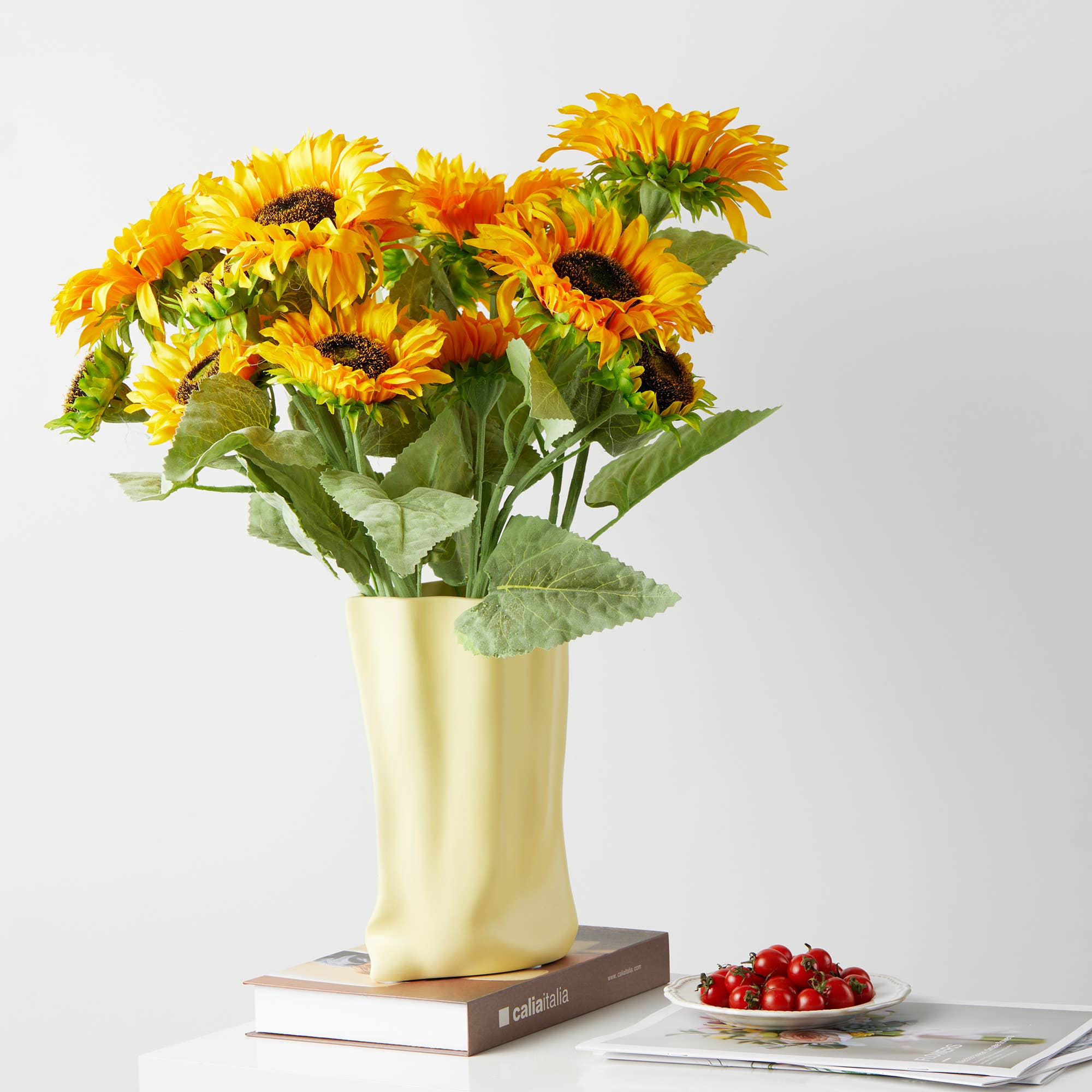 Alijie Design - Wholesale Vase - Modern Ceramic Vase, Minimalist Paper Bag Look, Home decor4