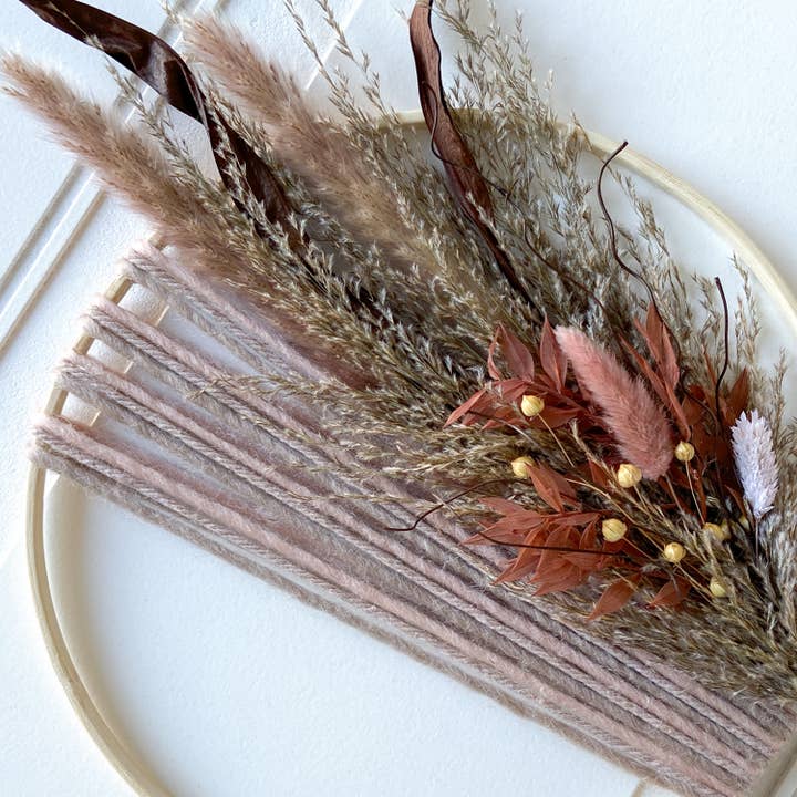 OLF - Wholesale Wreath - Mauve Merino Wool & Dried Flower Wreath1