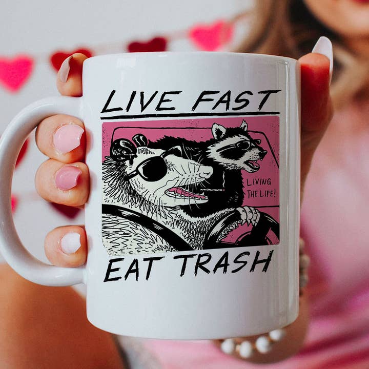 House Of Rodan – Caneca por atacado – Live Fast Eat Trash - Caneca de Café Meme Raccoon Music