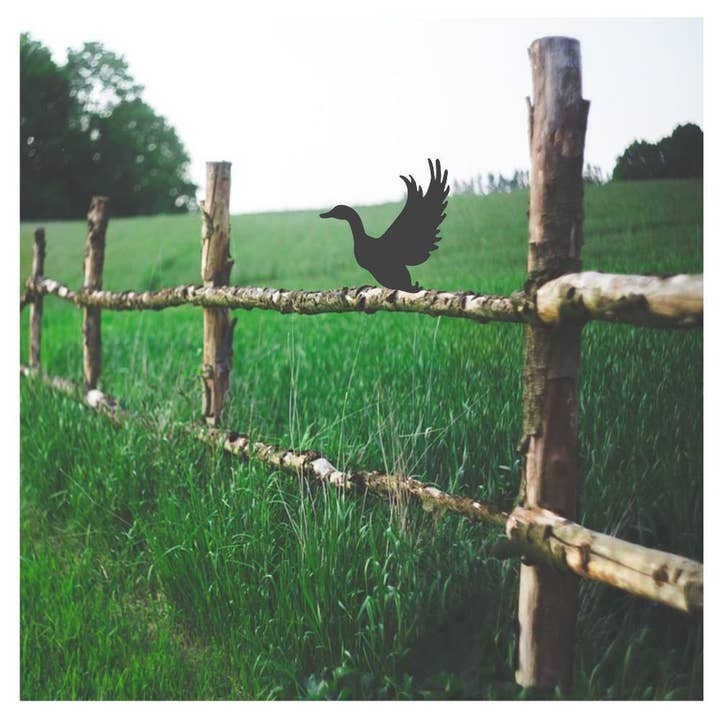 Duck Flying Fence Topper for wholesale by Steel Images