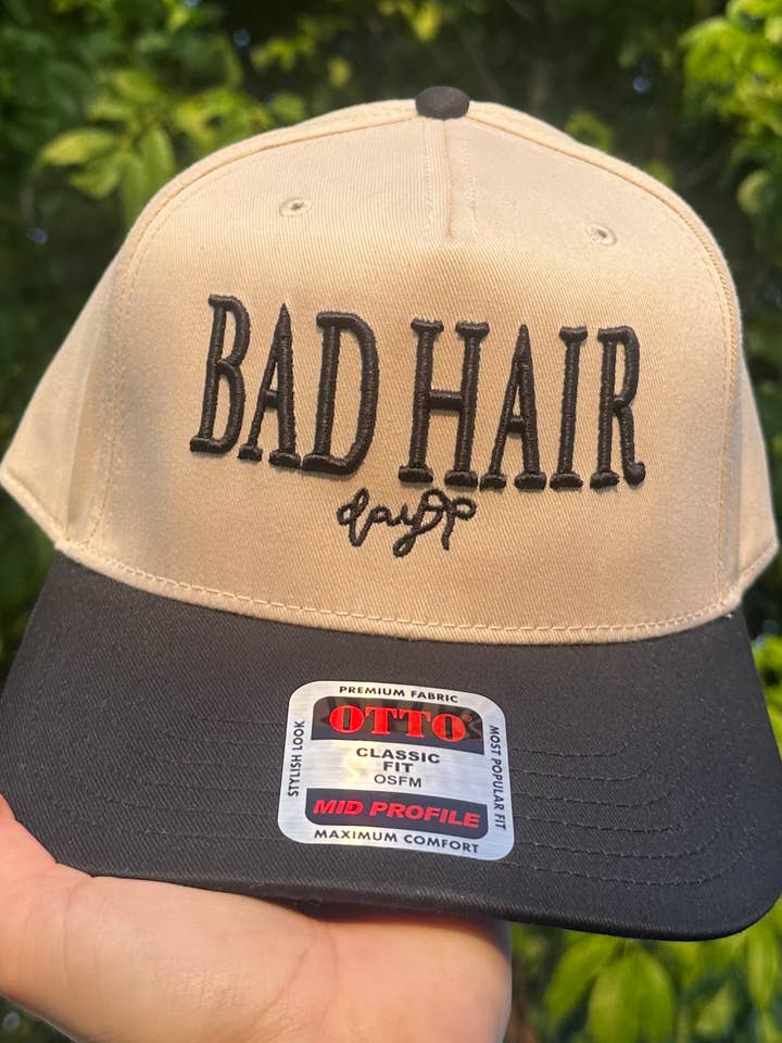 Casquette brodée "Bad Hair Day" pour la vente par Burnt By Bray LLC