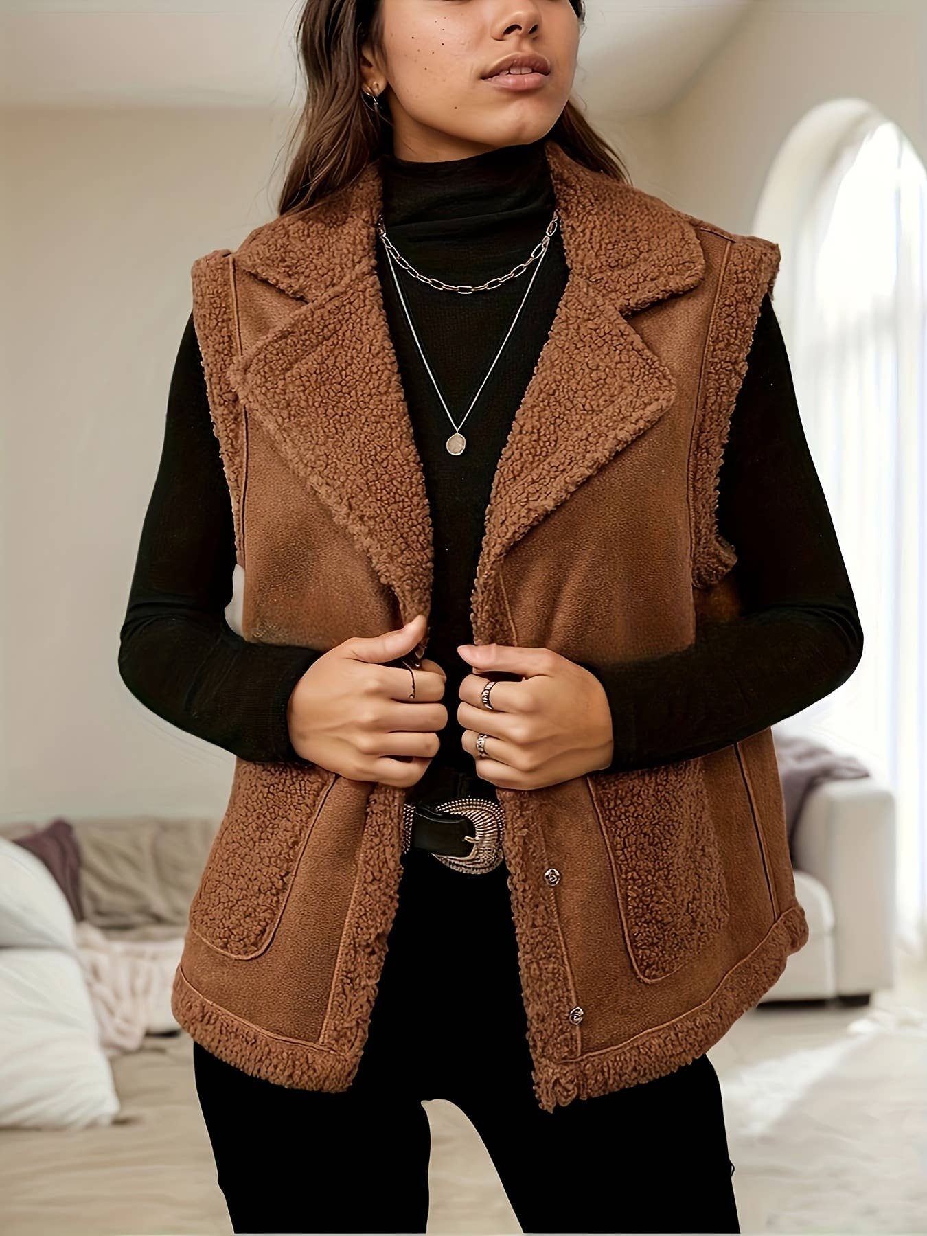 Lily Clothing - Wholesale Outerwear Vest - Women's - Corduroy collar and suede vest jacket1