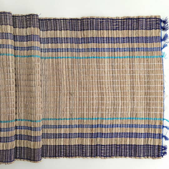 Chemin de table en jacinthe d'eau pour la vente par Sasha