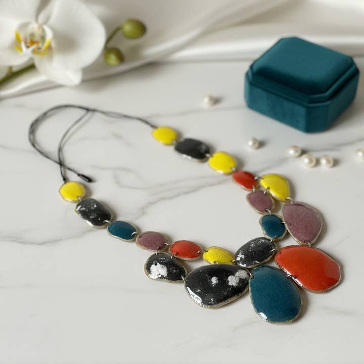 Plumaje for wholesale by Ans Designs