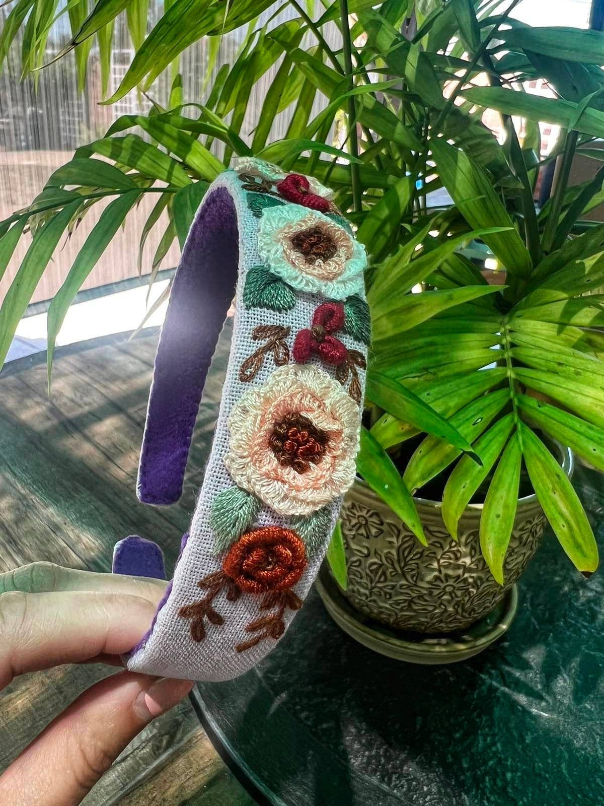 Quince Fables - Venta al por mayor Cinta para el pelo - Mujer - Diadema bordada con flores en 3D, Colección Amelia ✅0