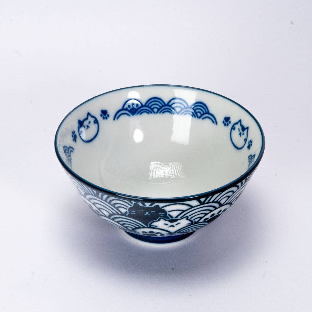 Urban Tokyo - Wholesale Bowl - Seikaiha Neko Design 10oz 4.5"Dia x 2.5"H Porcelain Rice Bowl Navy JP (5/90)2