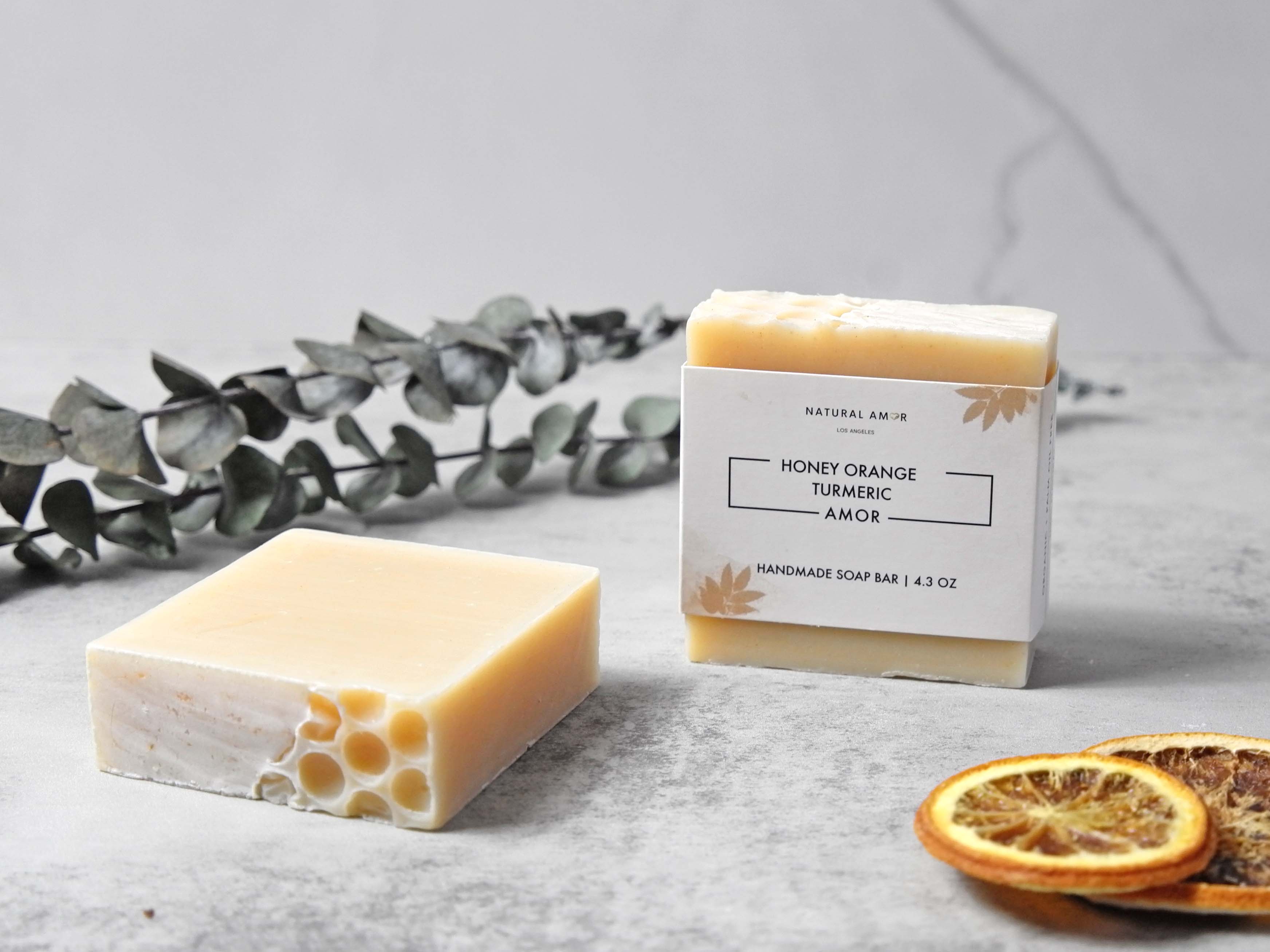 Natural Amor LLC - Wholesale Zeepblok - Honey Orange Kurkuma Zeep2