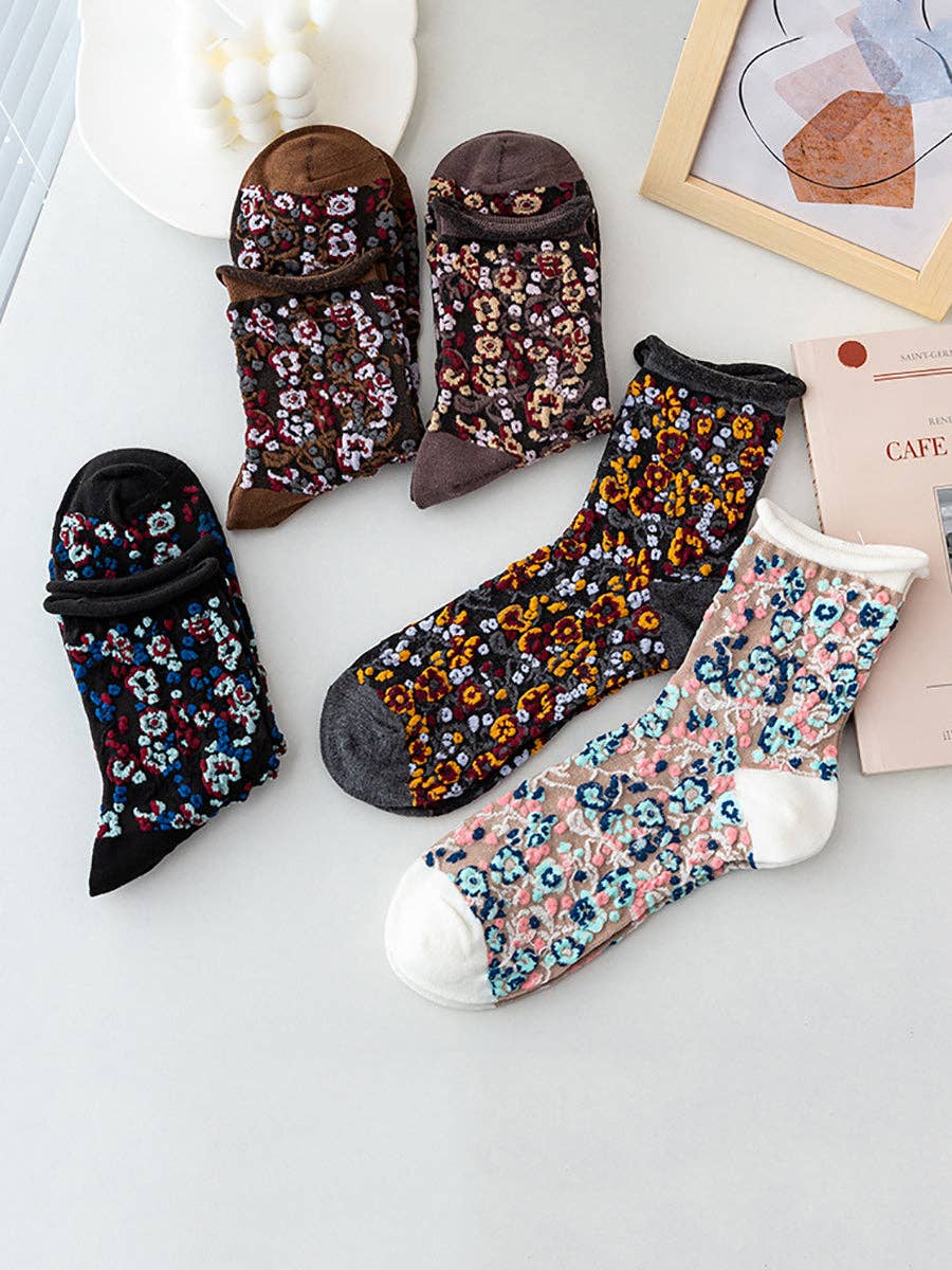 5 Pairs Winter Women Floral Jacquard Hemming Socks for wholesale on Faire3
