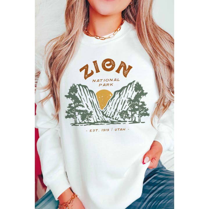 ZION NATIONAL PARK Graphic Sweatshirt for wholesale by BLUME & CO.