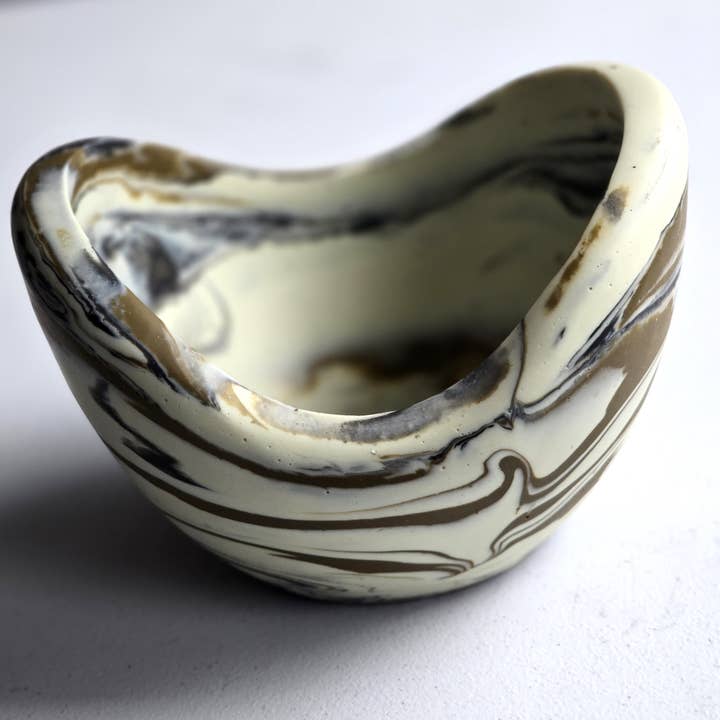 Gibb & Daan - Wholesale Serve Bowl - Organic Shape Resin Bowl - Entryway Catchall - Small Size 5