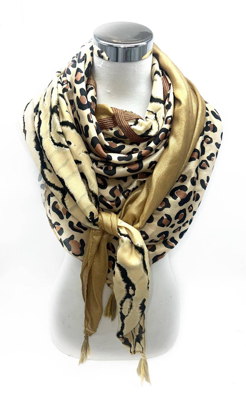 LINETA - Wholesale Scarf - Women's - GC-12 Large square patchwork scarf with tassel0