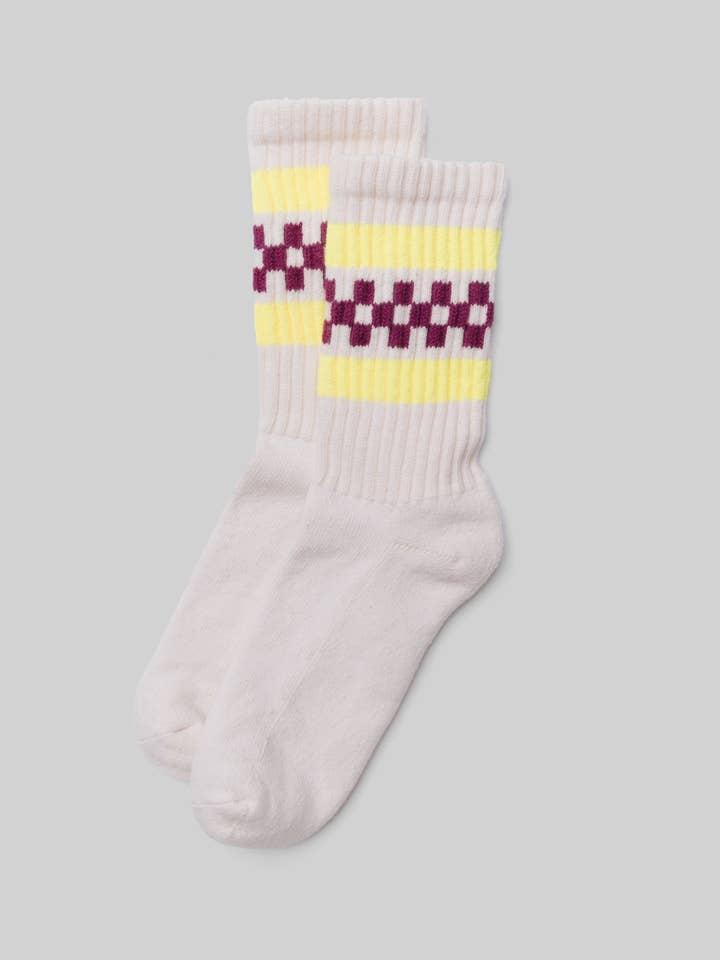 American Trench - Wholesale Socks - Unisex - The Retro Check
