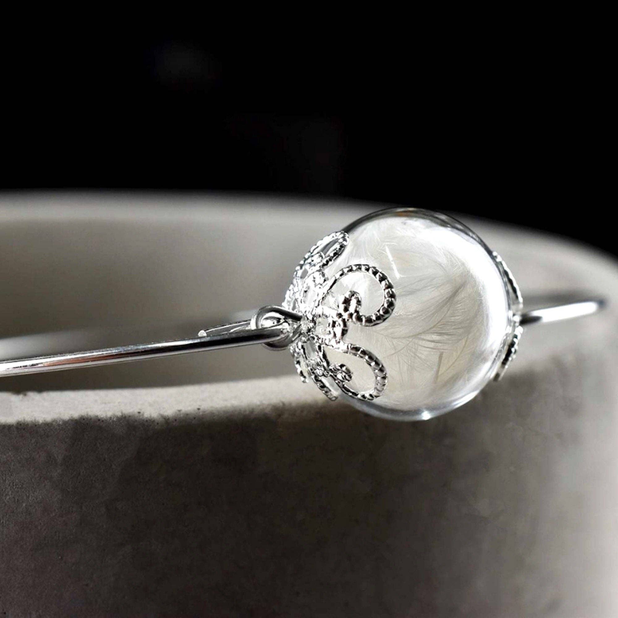 MadamLili - Vente Bracelets à breloques/pendentifs - Bracelet jonc avec vraies plumes - Bijoux Ailes d'Ange - RETARM6