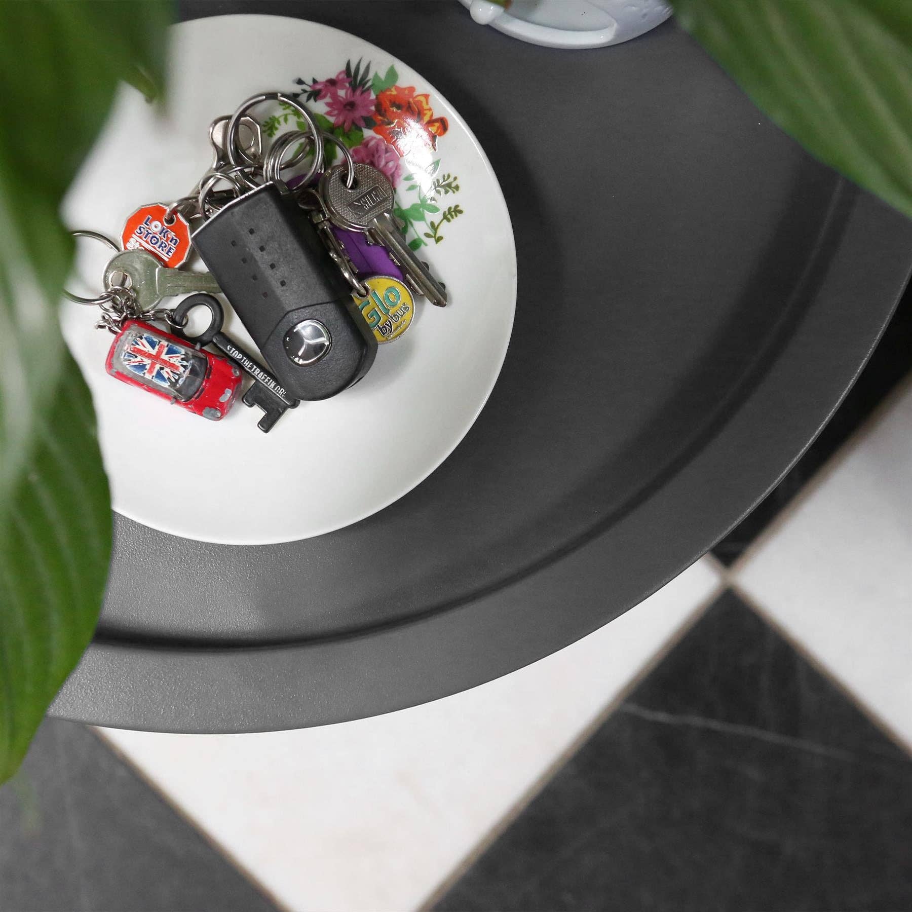 Rinkit Ltd - Wholesale Side Table - Round Steel Tray Table - By Harbour Housewares13