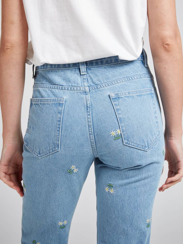 BRUISE RINGO - Embroidered jeans for wholesale on Faire