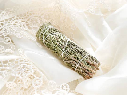 Nizhoni Diosa Spirit - Wholesale Sage Bundle - Rosemary Bundle
