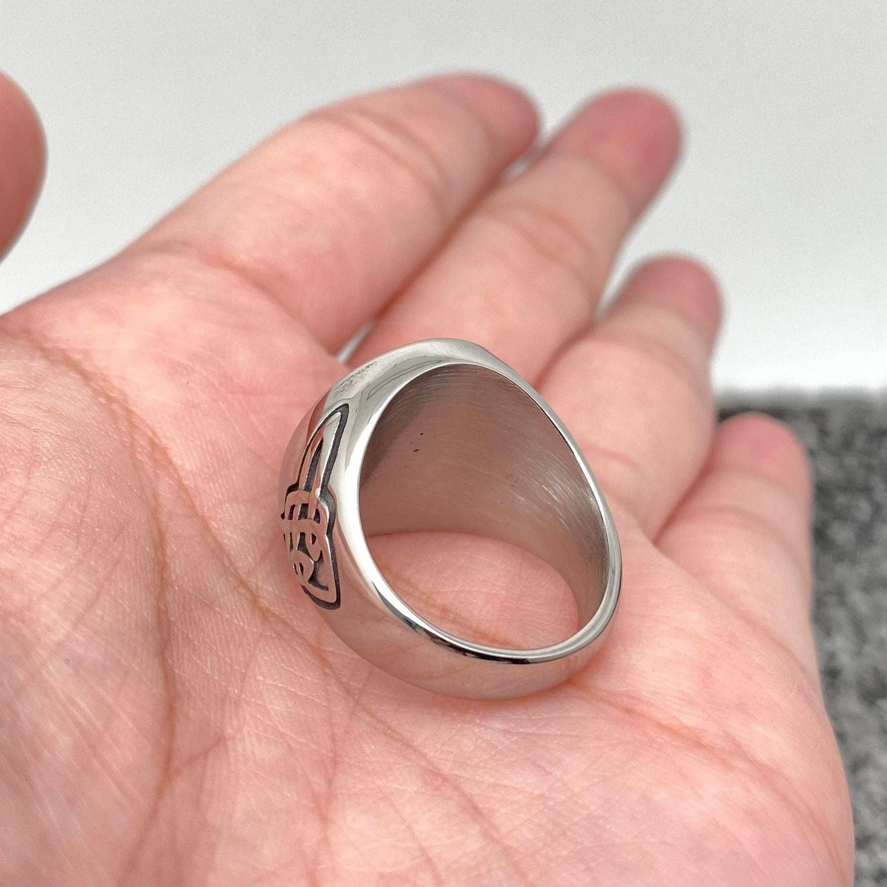 Mio Queena - Vente Chevalières - Bague Viking Celtic Knot Tree of Life en acier inoxydable - MJ/MR2