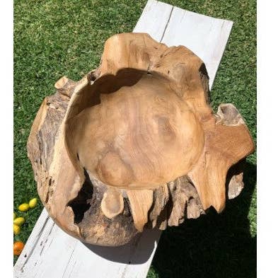 Naturlig friformet teakrods skål med fin sandfinish for engroshandel hos Paloma Black (Casa Natura Design, S.L.)