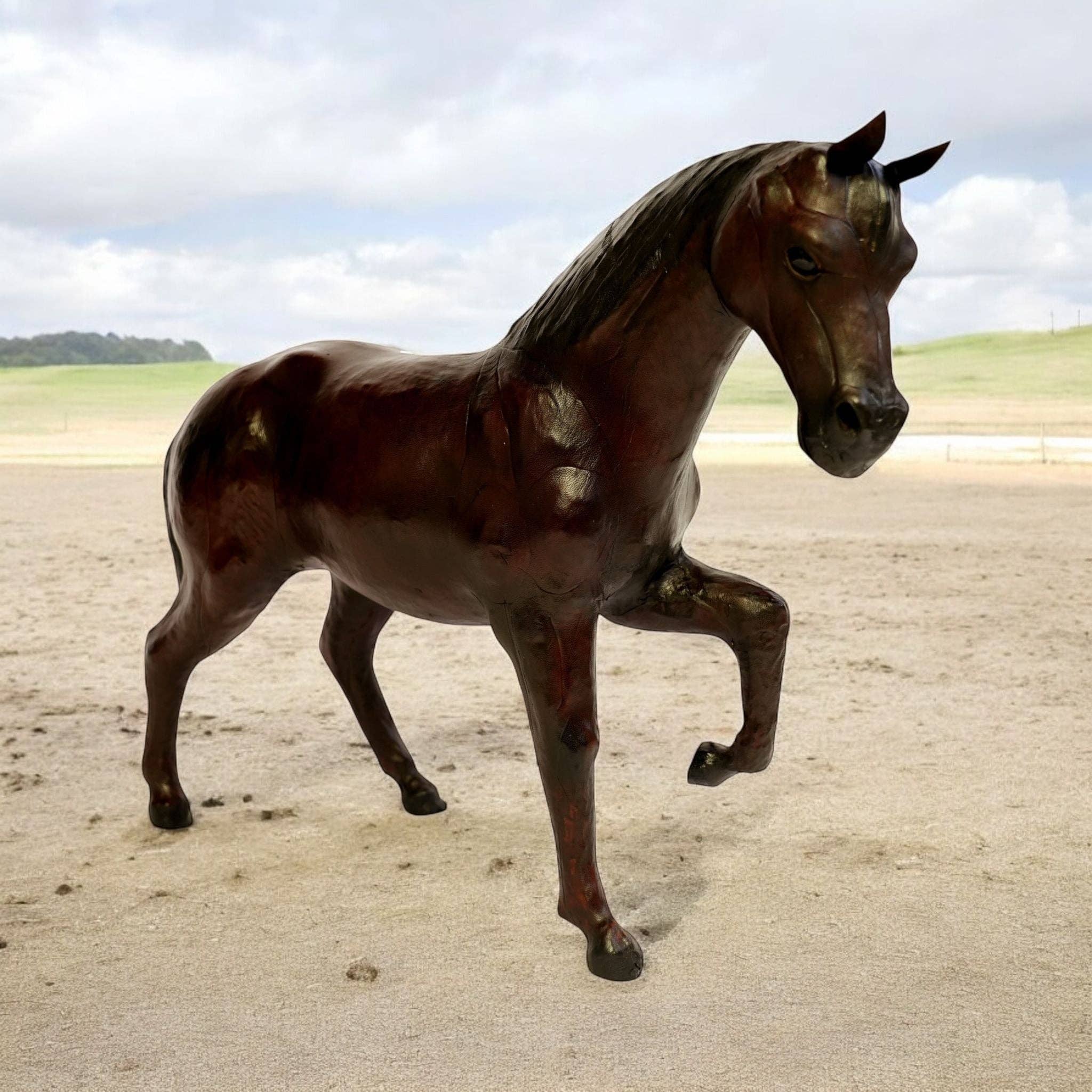 Something wild - Wholesale Decorative Figurine - Handmade Leather Leg Up Horse Statue – Eco-Friendly Lifelike Horse Figurine for Home Décor2