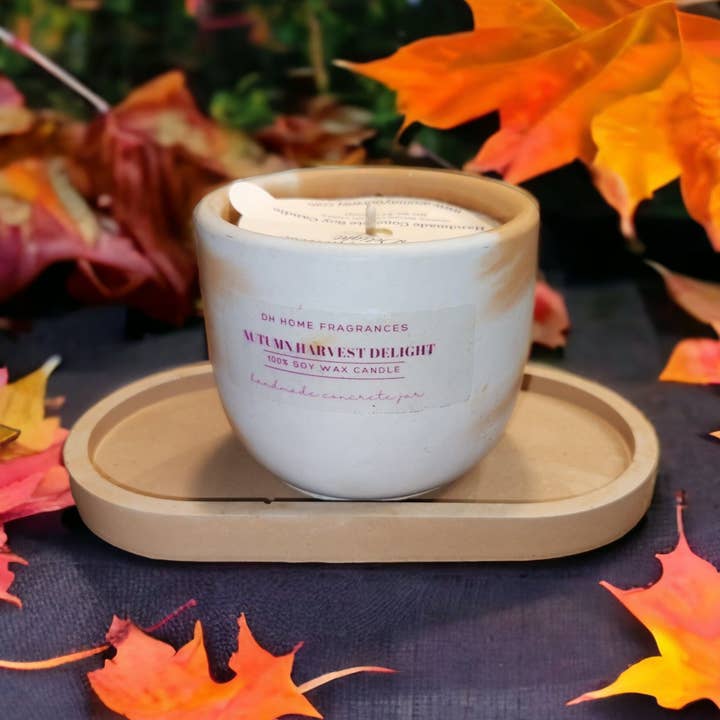 Bougie en béton à la cire de soja Délice de la récolte d'automne (8oz) pour la vente par Aroma Your Way