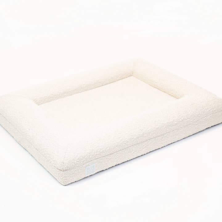 Bluewater Dog – Großhandel Haustierbett – Hund – Orthopädisches Bluewater Hundebett im Bouclé-Design, mittelgroß, Cloud