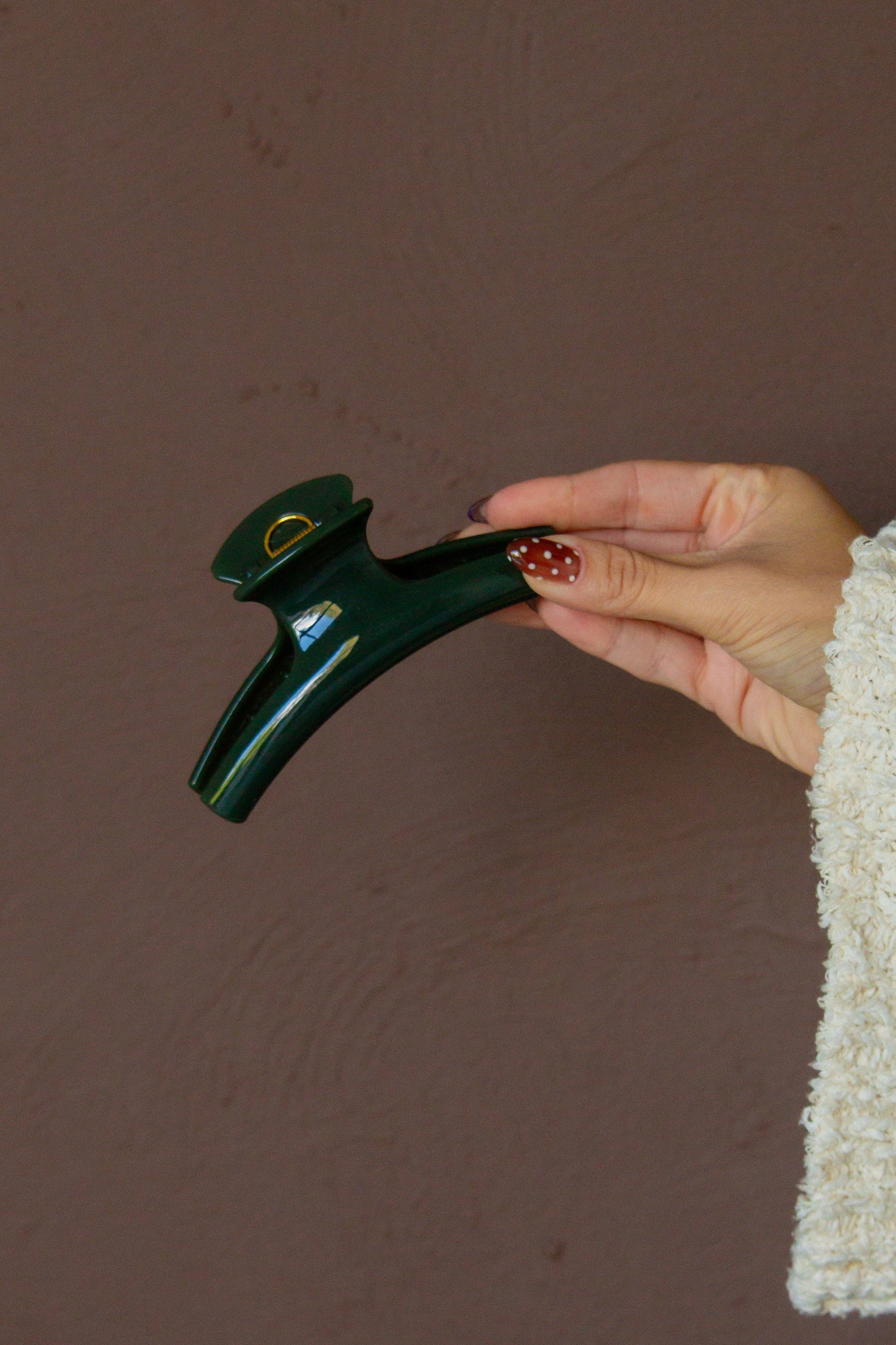 Shop Andi - Wholesale Hair Clip - Women's - Fall Curved Claw Clip0