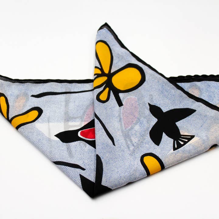 Matilde Beldroega – wholesale Handkerchief – Unisex – 100% silk scarf - Little Birds Dancing - small