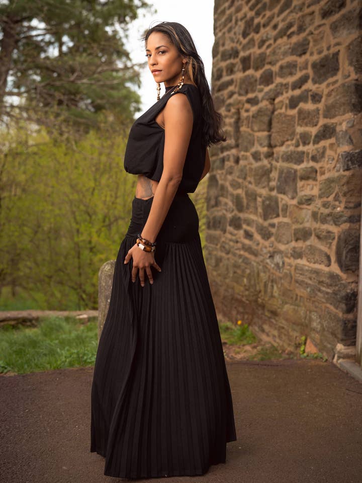 Nina Cheyenne Apparel - Wholesale Top & Skirt Set - Women's - The Zora Skirt Set - Onyx2