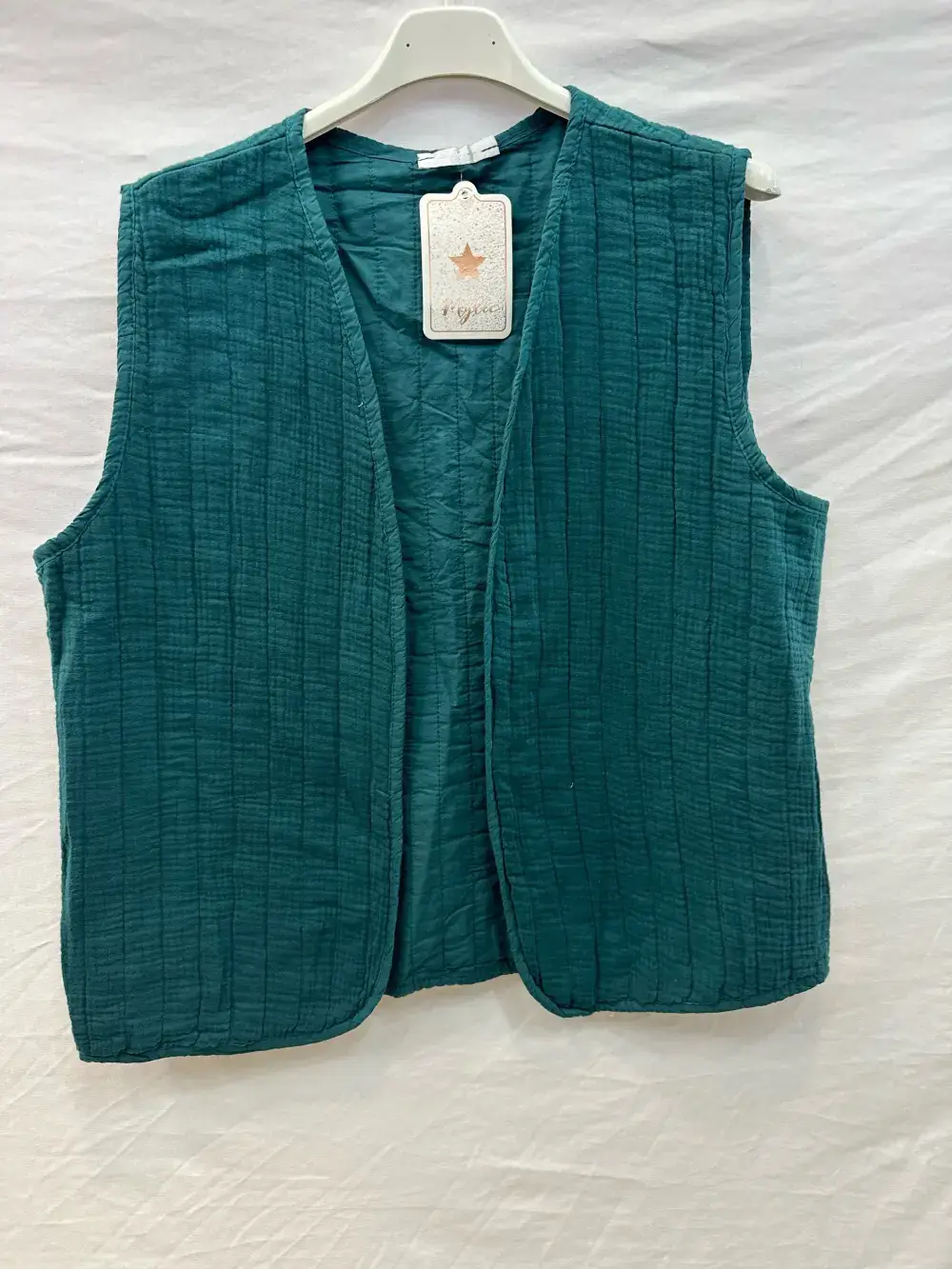Mimi & Gogo – wholesale Outerwear Vest - Women’s – Plain quilted vest @5232_GiUniMatelasse17