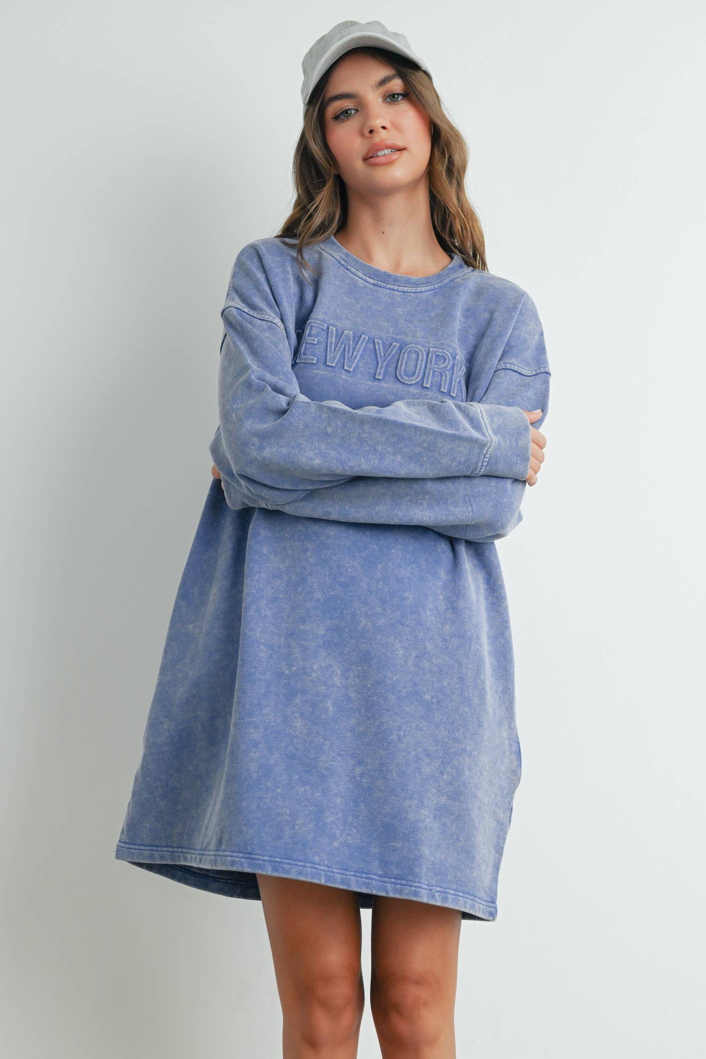 BUTTERMELON – Engroshandel Kjole - Dame – Lang acid wash sweatshirt-kjole - BMD75385