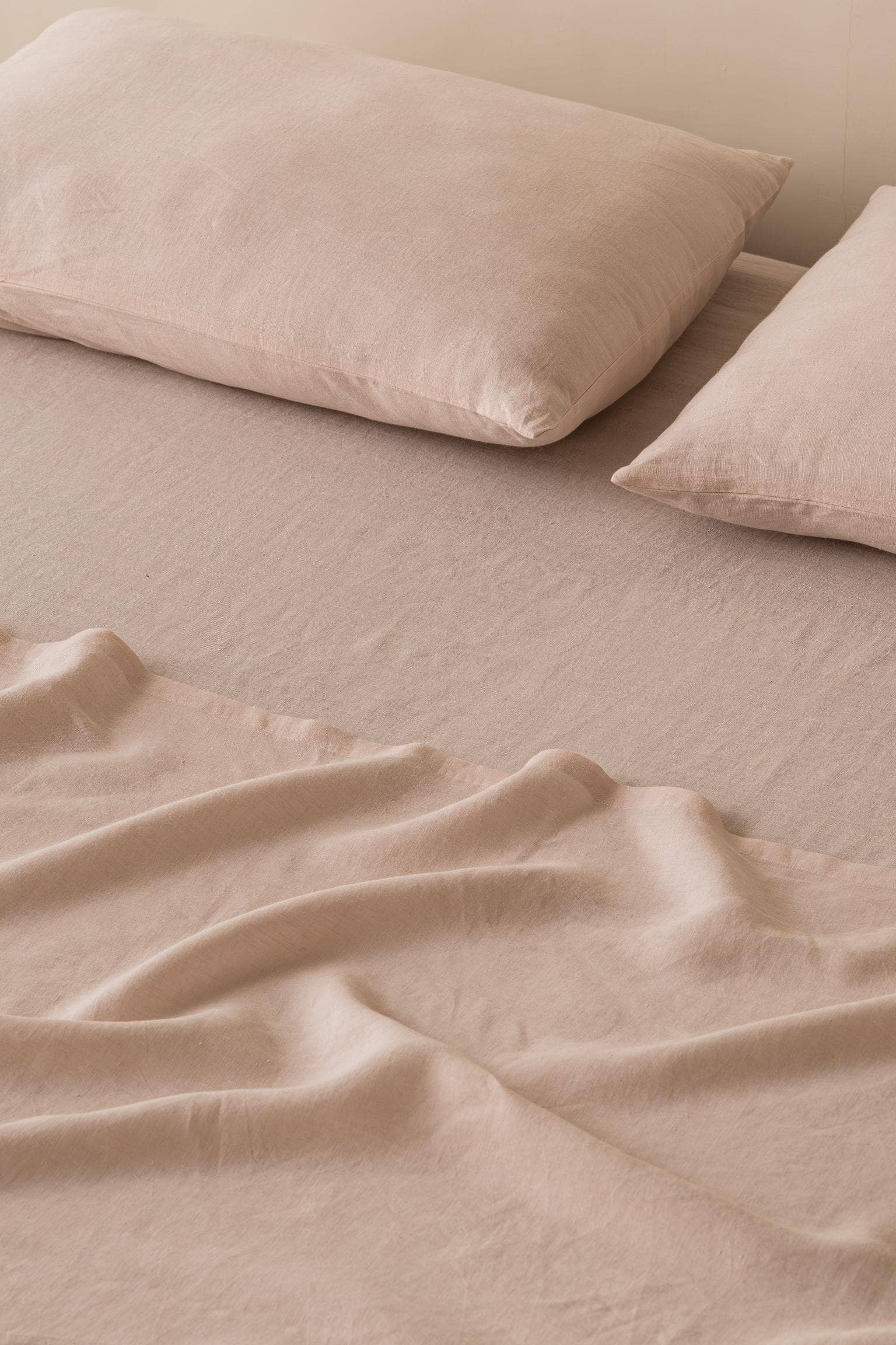 Live Linen - Wholesale Bedding Set - Elegant Solid Linen Bedding Set – Sheets & Pillowcases3