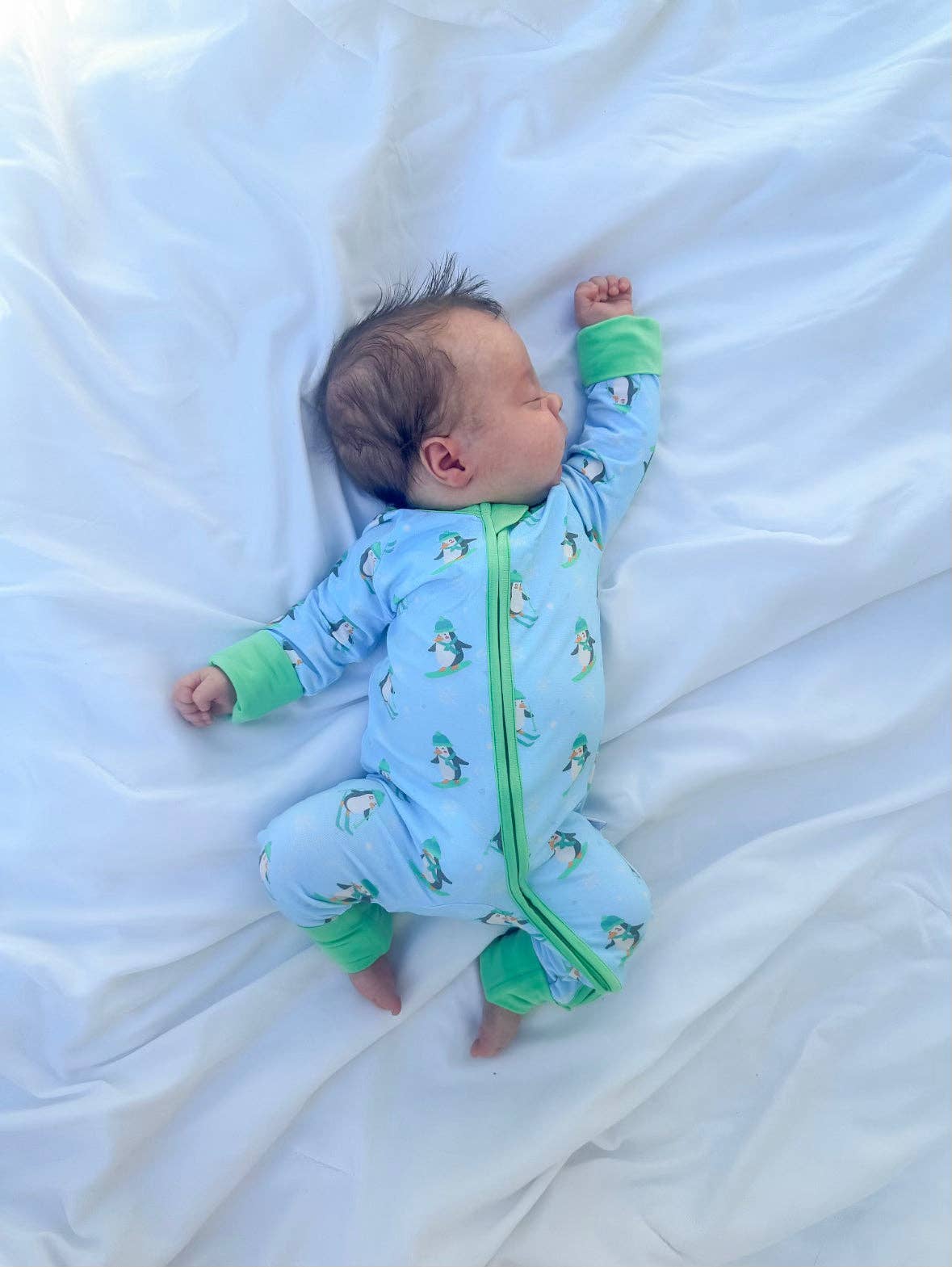 Joan's - Wholesale Sleepsuit - Baby - Penguin Zippy2