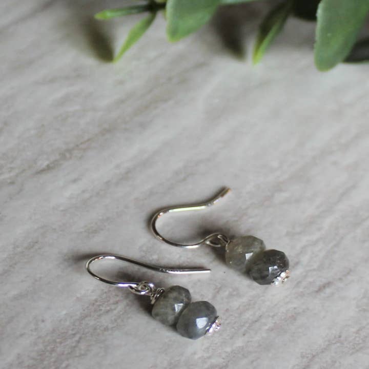 Boucles d'oreilles Labradorite pour la vente par Woven Stone Co.