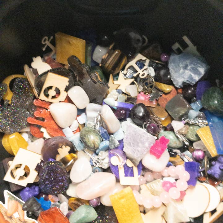 NerdyNixies LLC - Wholesale Spiritual Stone/Crystal - Crystal Confetti8