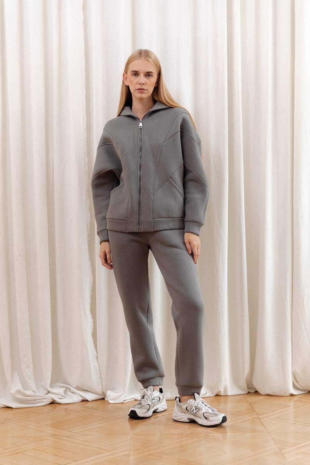 Azuri Fashion Group – wholesale Hoodie – Women's – Gray fleece sweatshirt2