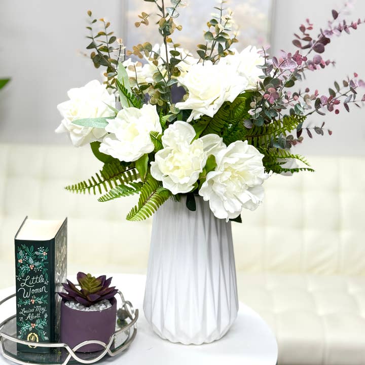 Angel Isabella - Wholesale Artificial Flowers - 25"Artificial Spiral Eucalyptus Sprays