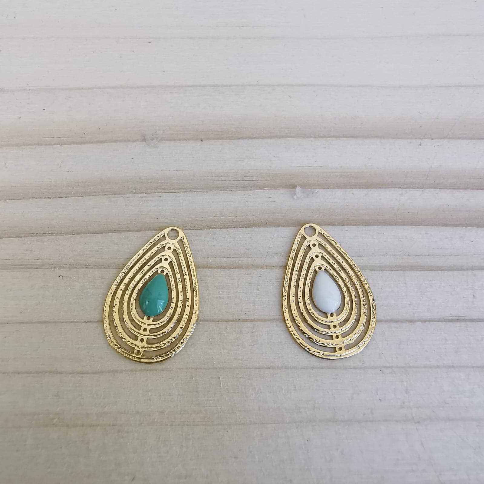 à mes copines - Wholesale Pendant/Charm Necklace - Gold Plated Pregnancy Bola with Enamel Drop0