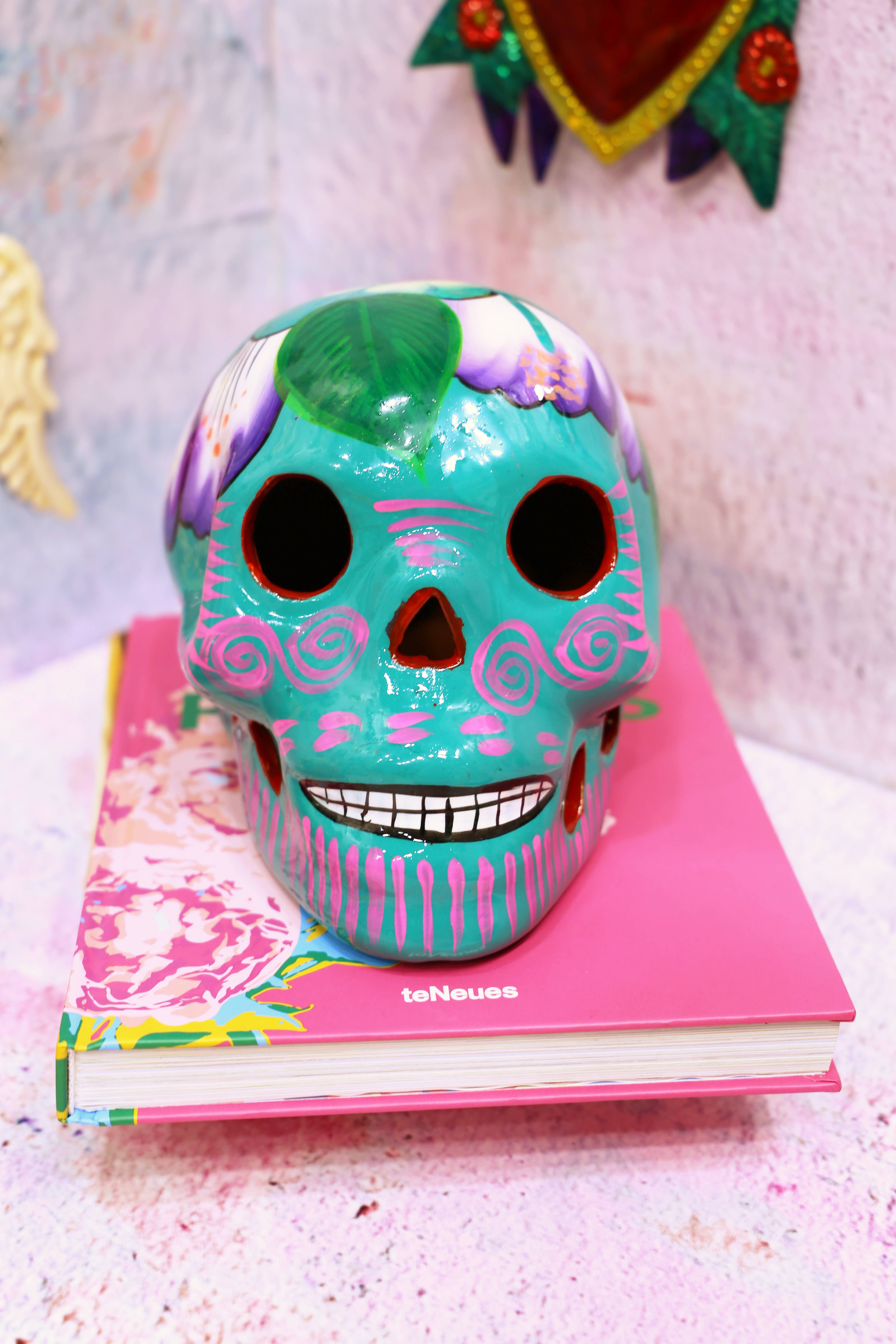 PINK PAMPAS – wholesale Decorative tabletop object – Handcrafted Mexican Ceramic Skull Hibiscus Design0