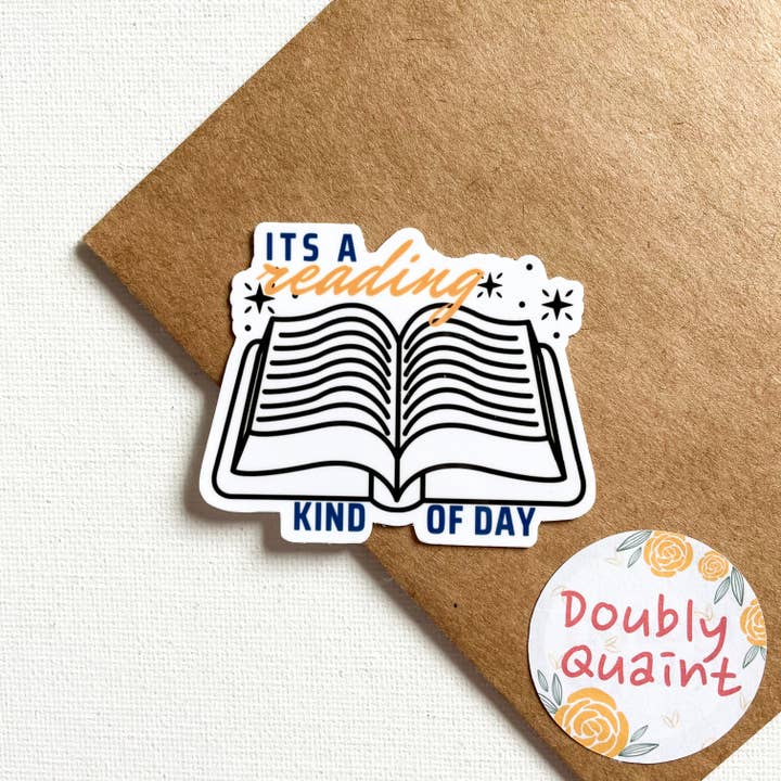 Sticker vinyle Lecture Kind of Day pour la vente par Doubly Quaint