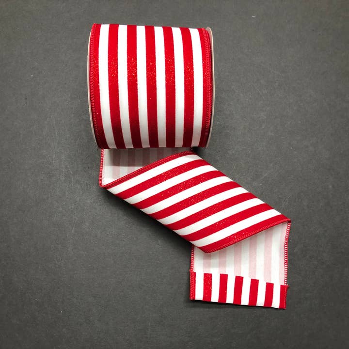 Cabana à rayures floquées rouges et blanches pour la vente par CaBella A Casa