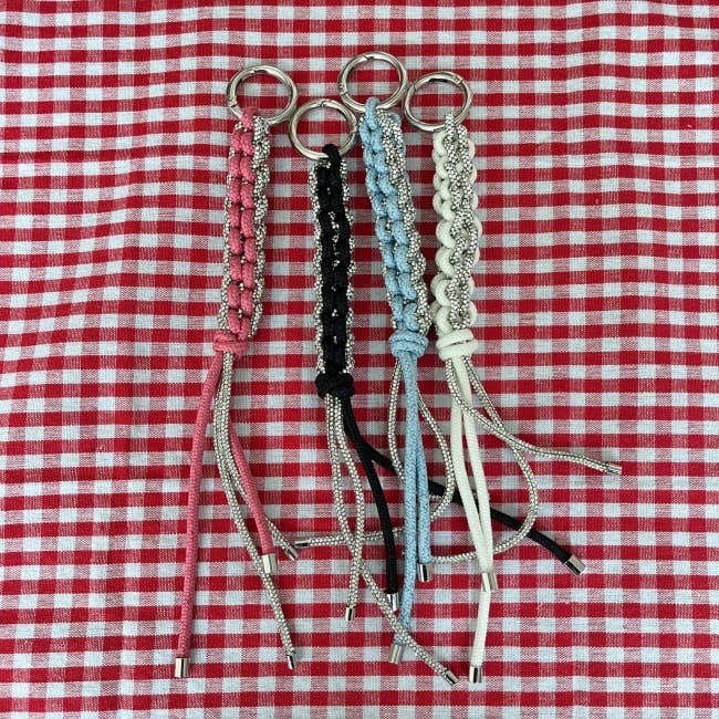 MOND HAUS - Vente Porte-clés – unisexe - Porte-clés Meow | Breloque kitsch Y2K en corde tressée éblouissante4