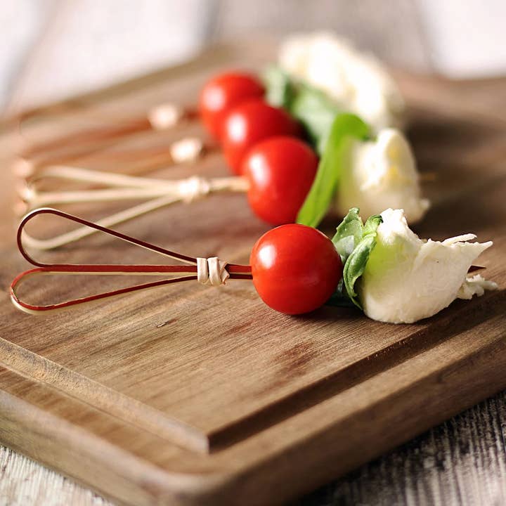 Spiedini da cocktail in bambù a forma di cuore nero da 120 mm per la vendita all'ingrosso da parte di Haaro