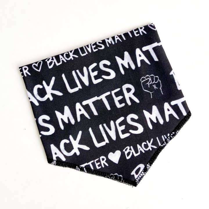Black Lives Matter Hundehalstuch, Hundezubehör, Schwarz für den Großhandel von doggish