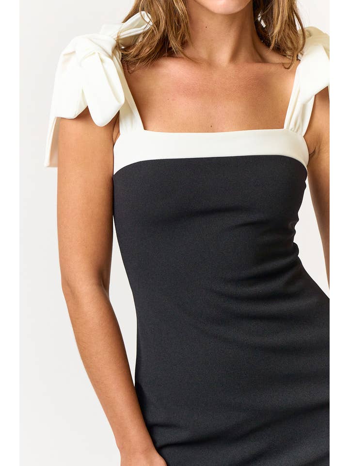 Blue Blush - Wholesale Dress - Women's - BD24702 CONTRAST BOW TIE MINI BODYCON DRESS