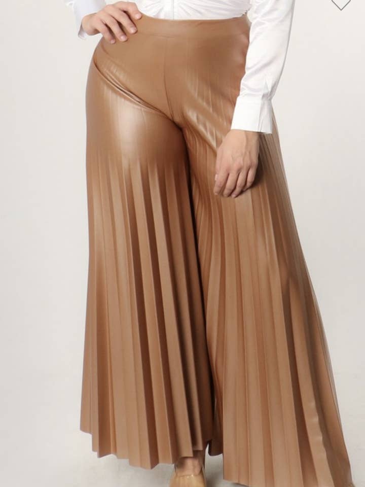 BYXA MED HÖG MIDJA I KONSTLÄDER VECKADE BREDA BEN för wholesale av JBLA FASHION