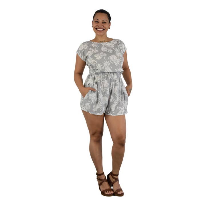 E8-1320 para venta al por mayor de Island Style Clothing Co by Akamai Distribution Ltd