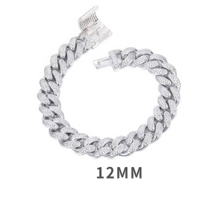 Bracelet à maillons cubains en moissanite glacée de 12 mm pour la vente par Sparkile